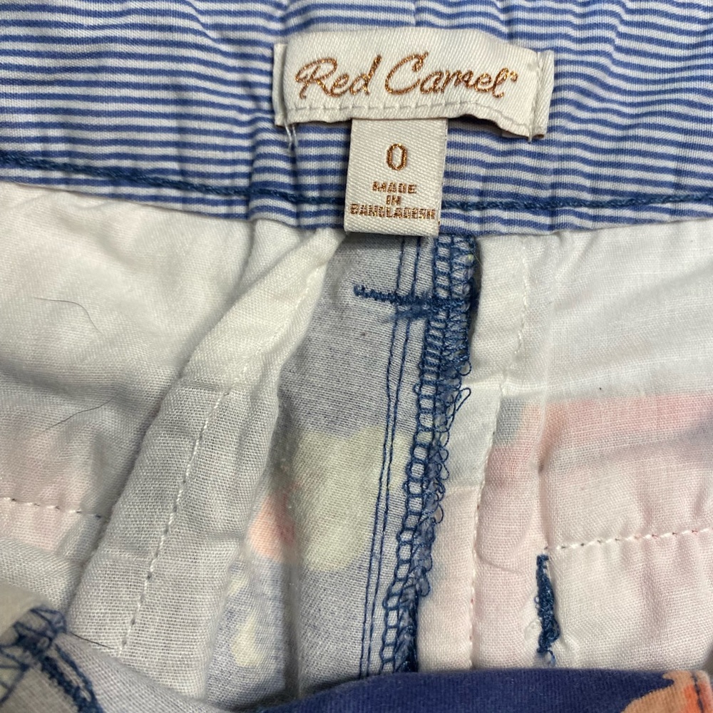 Red camel floral shorts. Size 0. - Picture 3 of 9